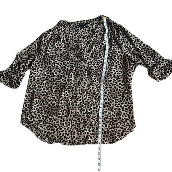 Torrid Cheetah Print Blouse Size 1 (XL/1X) - Picture 3 of 9